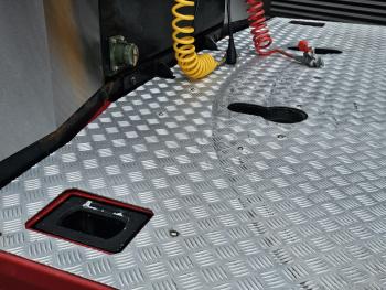 MAN TGX 37.480 8x2-6 / HMF 85 t/m CRANE / KRAN